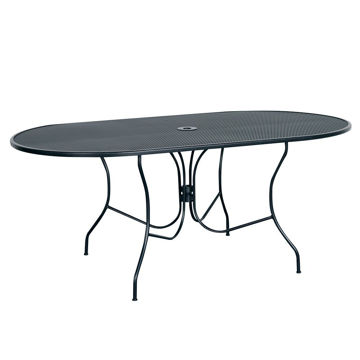 Picture of Madrid 72" Oval Patio Table