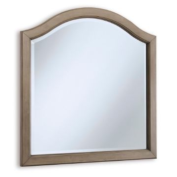 Picture of Lindsey Mirror