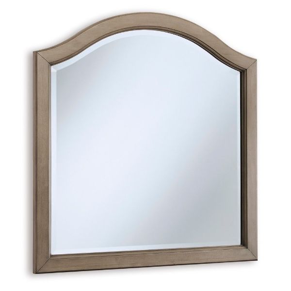Picture of Lindsey Mirror