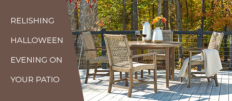 Relishing the Halloween Evening on Your Patio